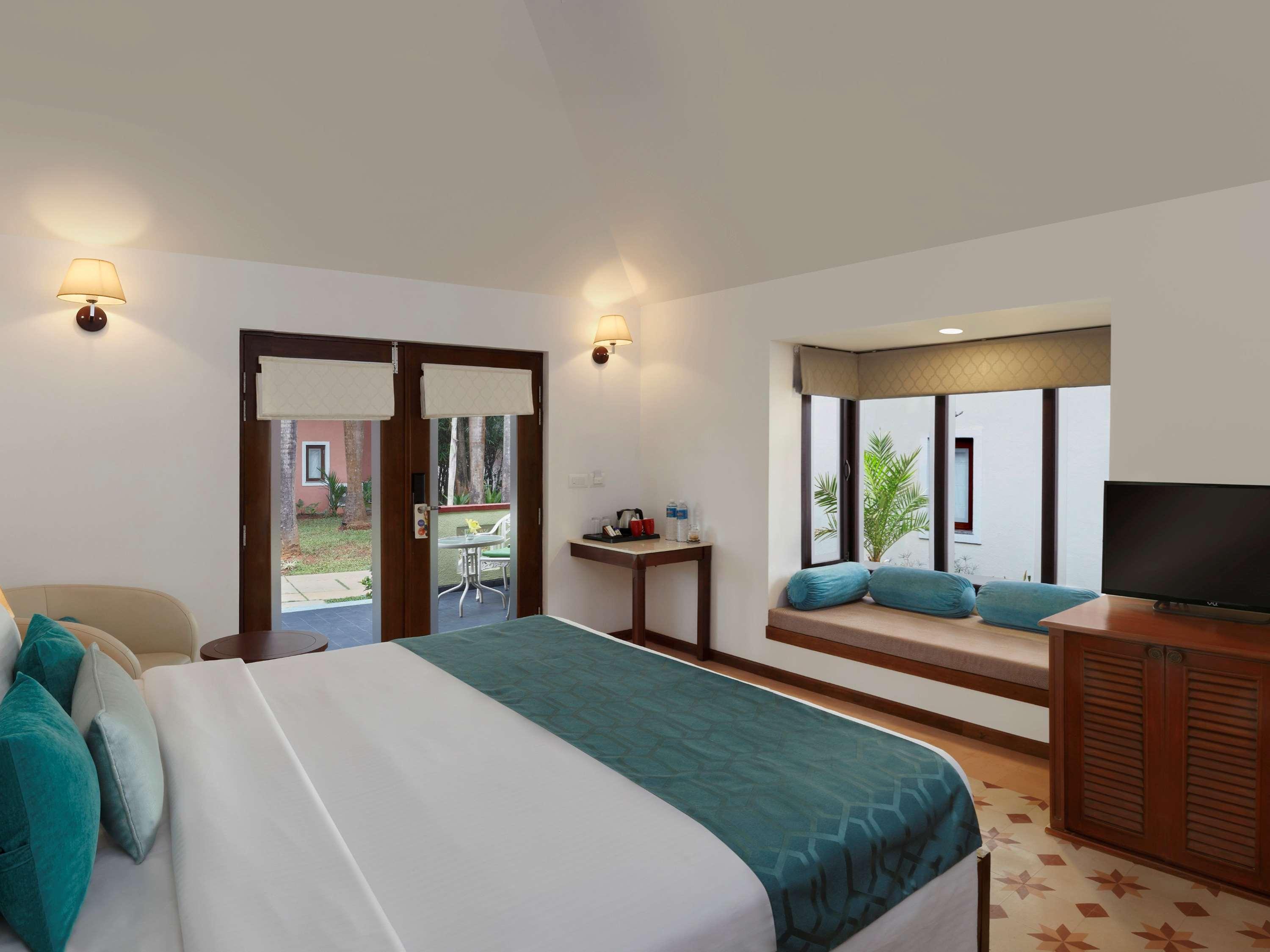 Novotel Goa Dona Sylvia Resort Cavelossim Exteriör bild
