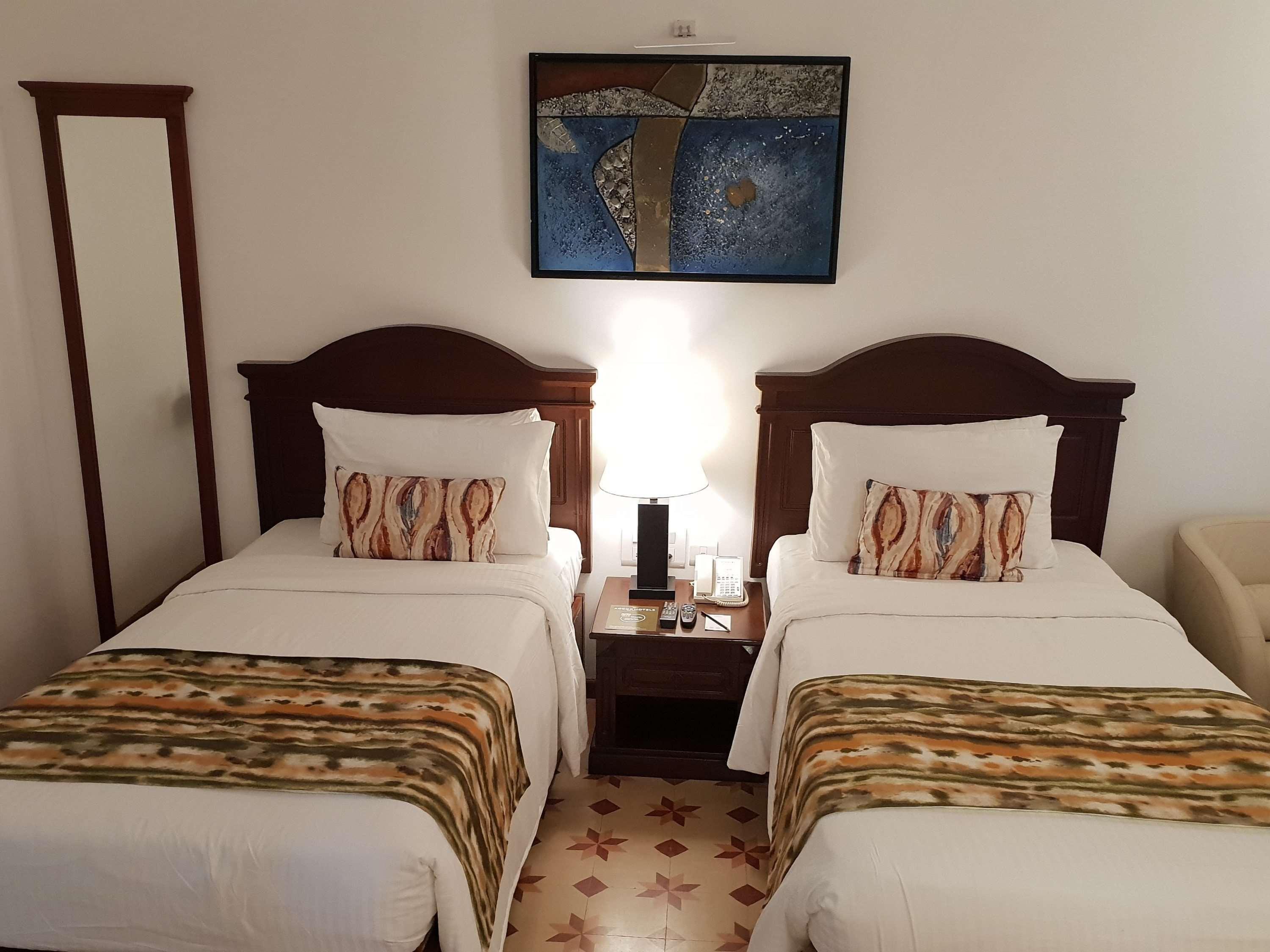 Novotel Goa Dona Sylvia Resort Cavelossim Exteriör bild