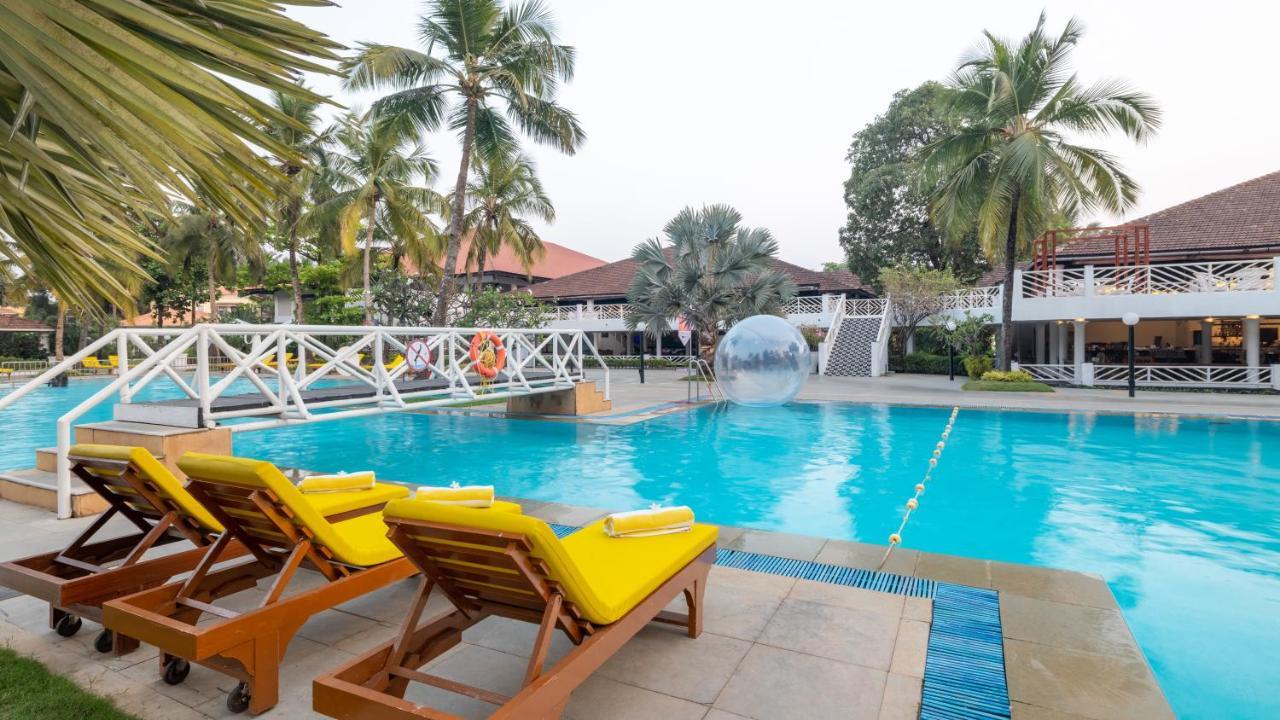 Novotel Goa Dona Sylvia Resort Cavelossim Exteriör bild