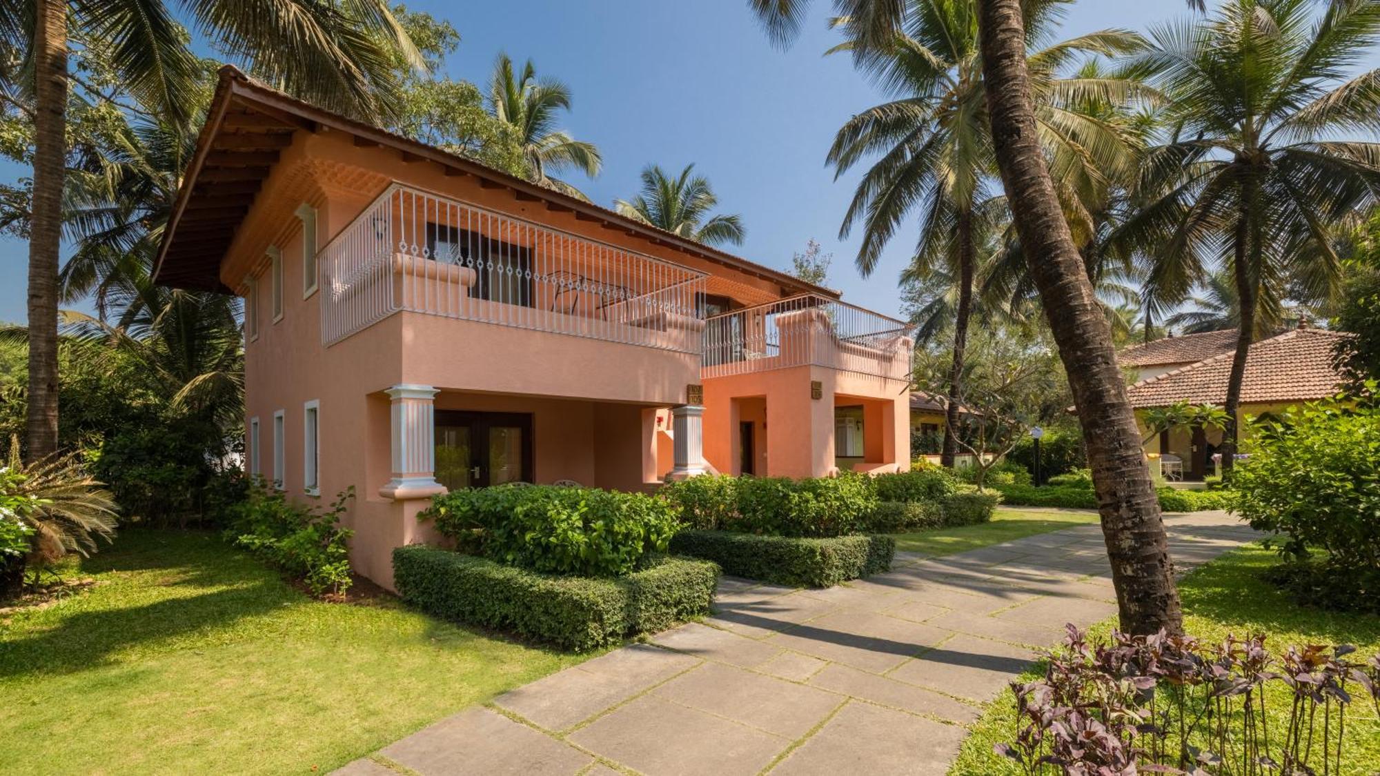 Novotel Goa Dona Sylvia Resort Cavelossim Exteriör bild