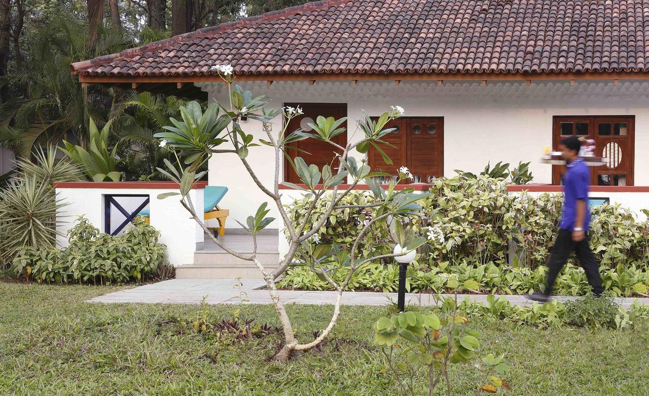 Novotel Goa Dona Sylvia Resort Cavelossim Exteriör bild