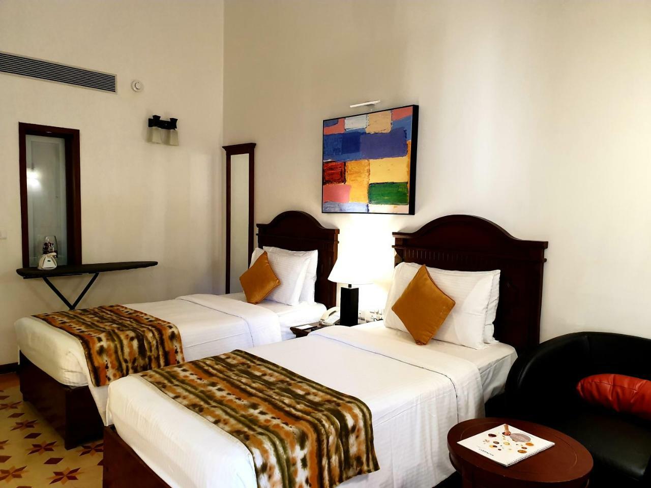 Novotel Goa Dona Sylvia Resort Cavelossim Exteriör bild