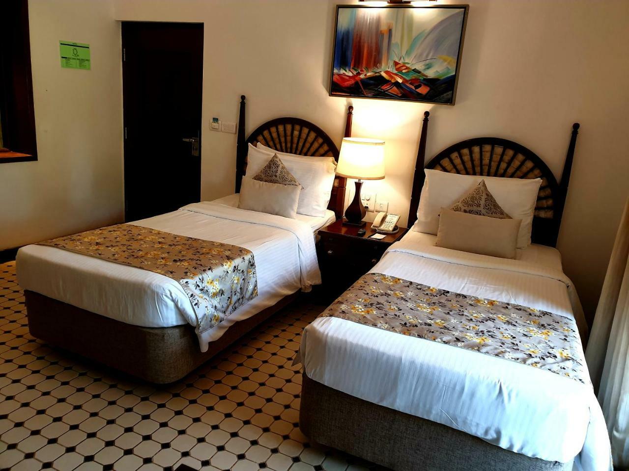 Novotel Goa Dona Sylvia Resort Cavelossim Exteriör bild